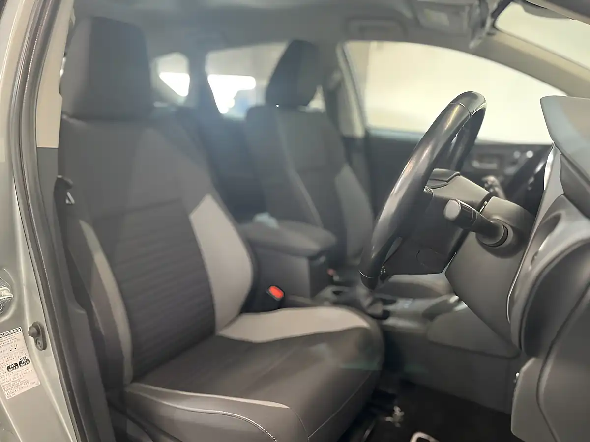 Used 2018 Toyota Auris Icon Grey - Interior and Exterior details 17