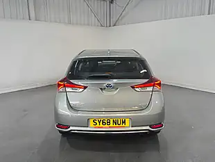 Used 2018 Toyota Auris Icon Grey - Interior and Exterior details 5