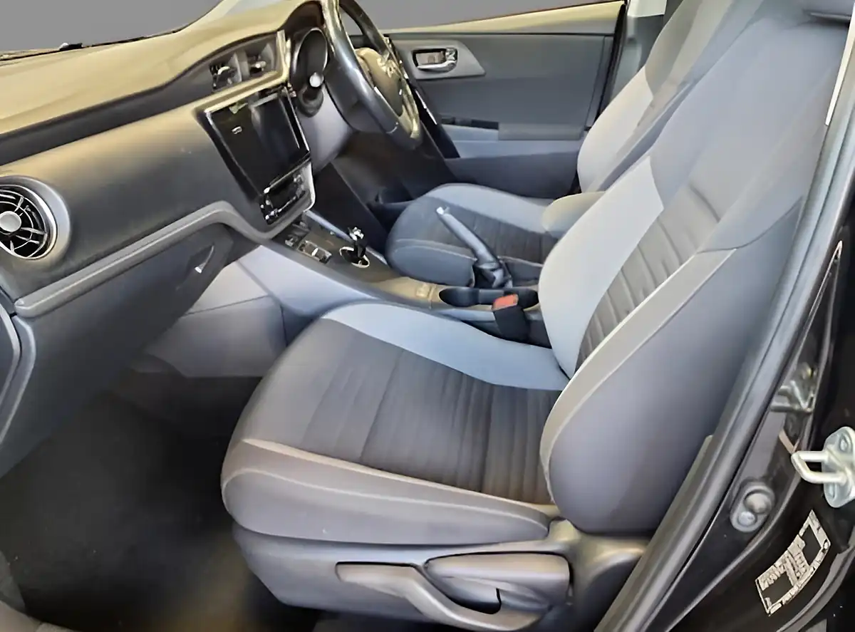 Used 2018 Toyota Auris Icon Tech Touring Sports Black - Interior and Exterior details 3
