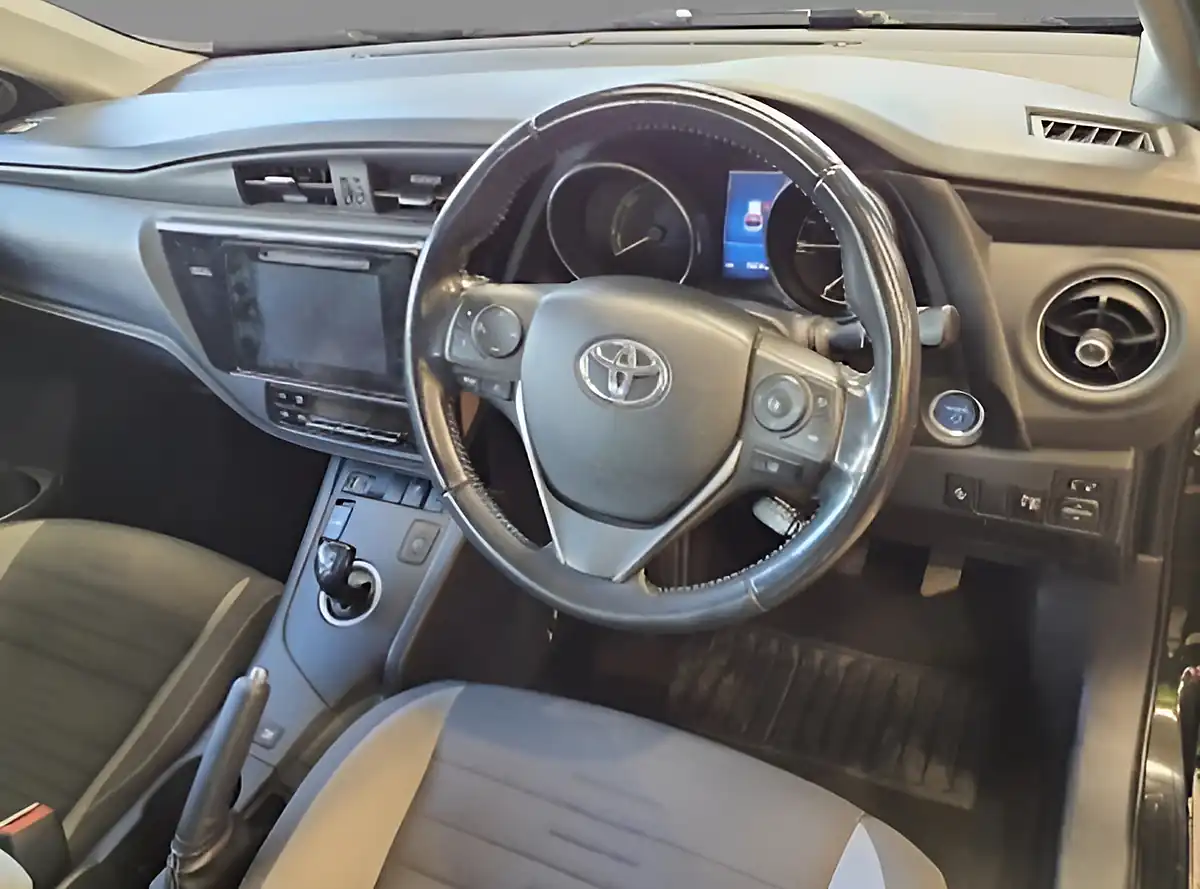Used 2018 Toyota Auris Icon Tech Touring Sports Black - Interior and Exterior details 7
