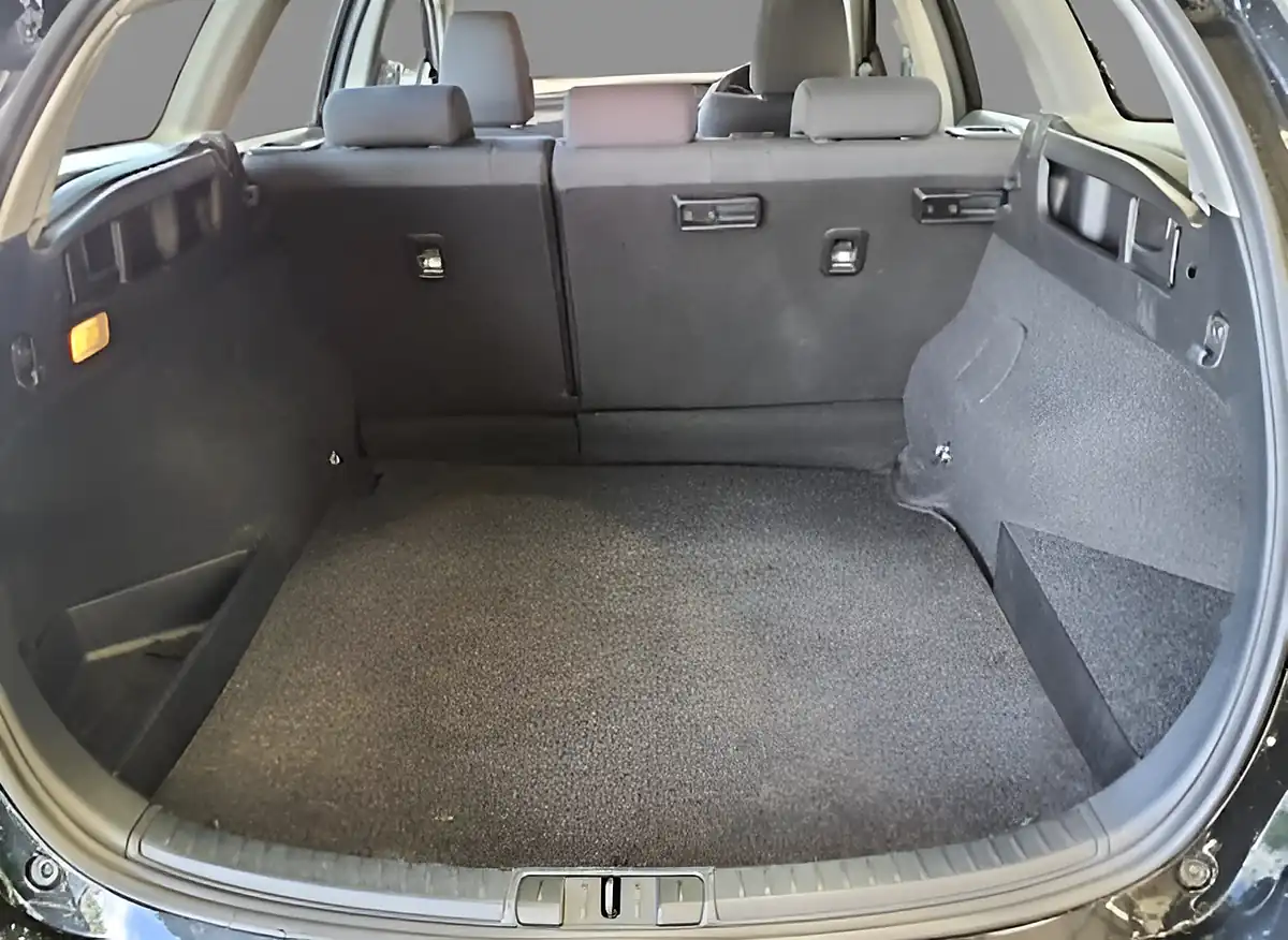 Used 2018 Toyota Auris Icon Tech Touring Sports Black - Interior and Exterior details 9