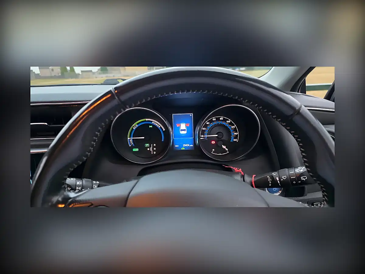 Used 2018 Toyota Auris Icon Tech Touring Sports Blue - Interior and Exterior details 16