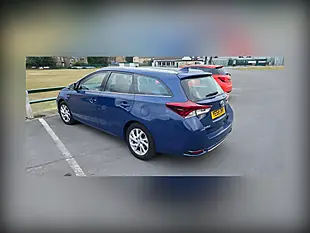 Used 2018 Toyota Auris Icon Tech Touring Sports Blue - Interior and Exterior details 3