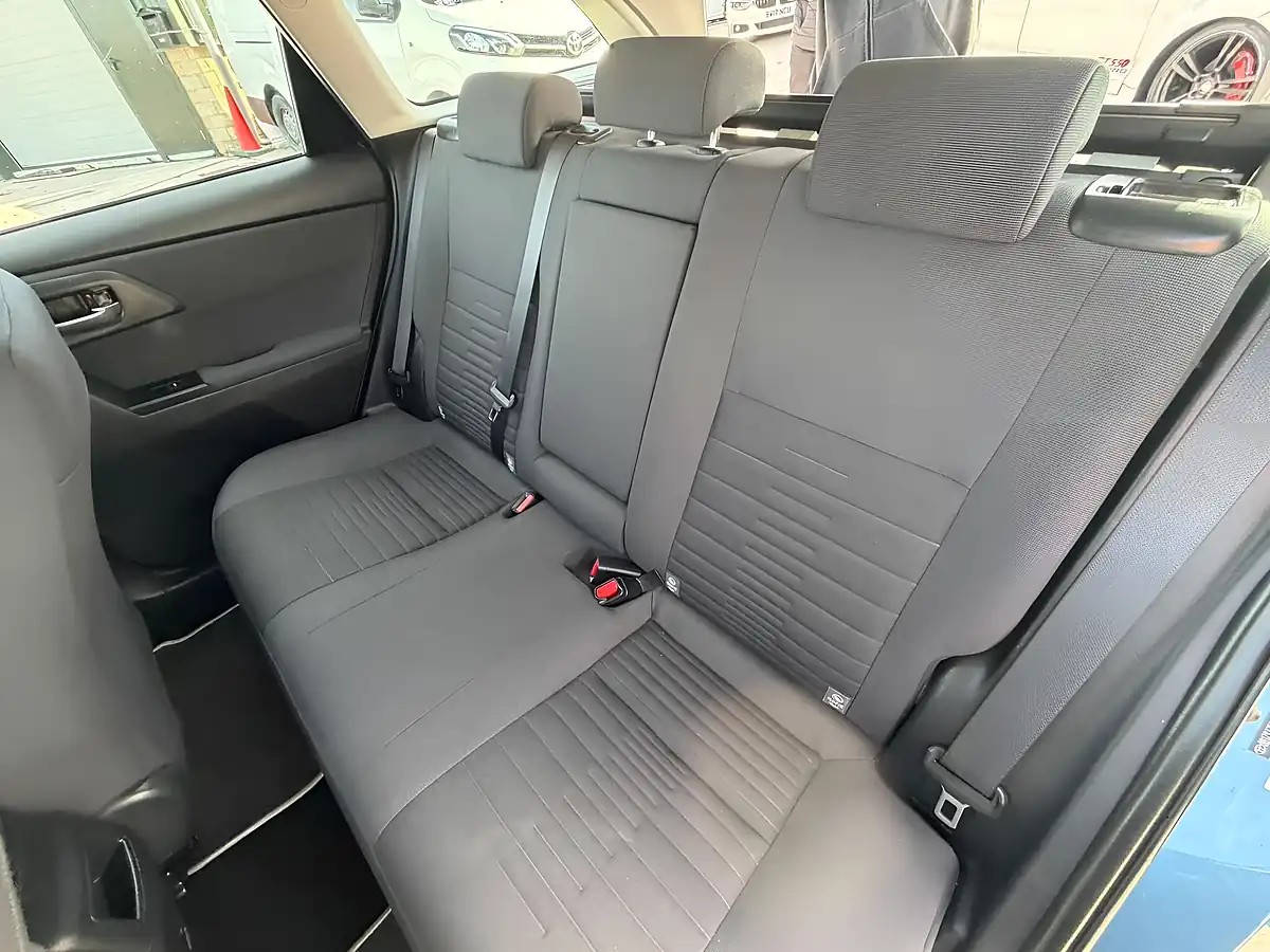 Used 2018 Toyota Auris Icon Tech Touring Sports Blue - Interior and Exterior details 14