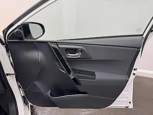 Used 2018 Toyota Auris Icon White - Interior and Exterior details 10