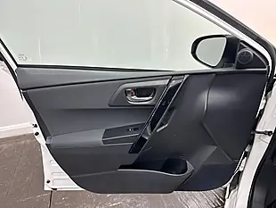Used 2018 Toyota Auris Icon White - Interior and Exterior details 15