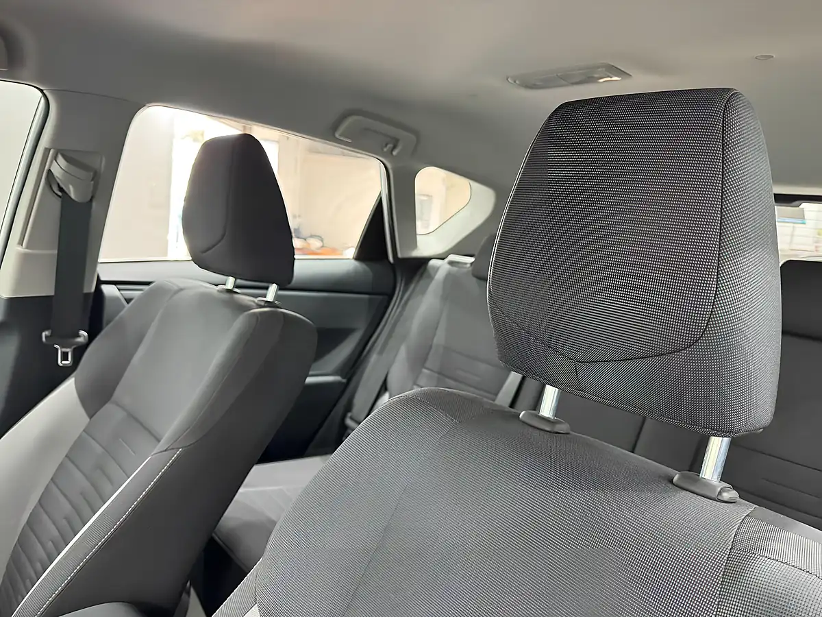 Used 2018 Toyota Auris Icon White - Interior and Exterior details 16