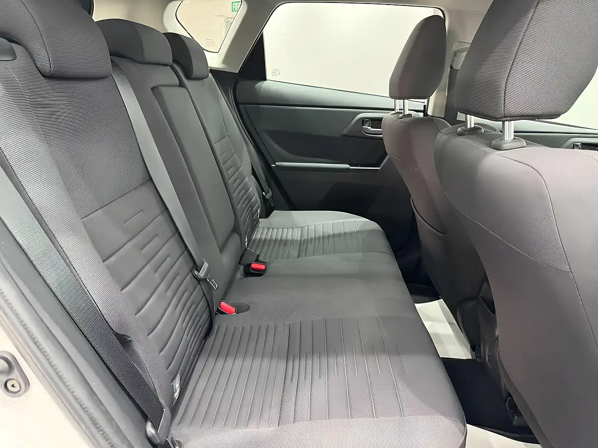 Used 2018 Toyota Auris Icon White - Interior and Exterior details 18