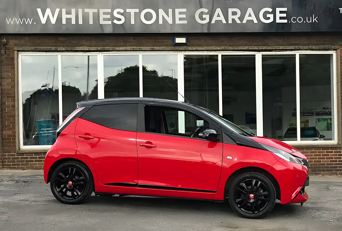 Used 2018 Toyota Aygo X-Cite 4 Red Bi-Tone Red - Interior and Exterior details 4