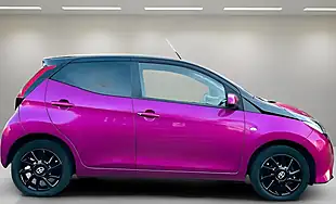 Used 2018 Toyota Aygo X-Cite Purple - Interior and Exterior details 4