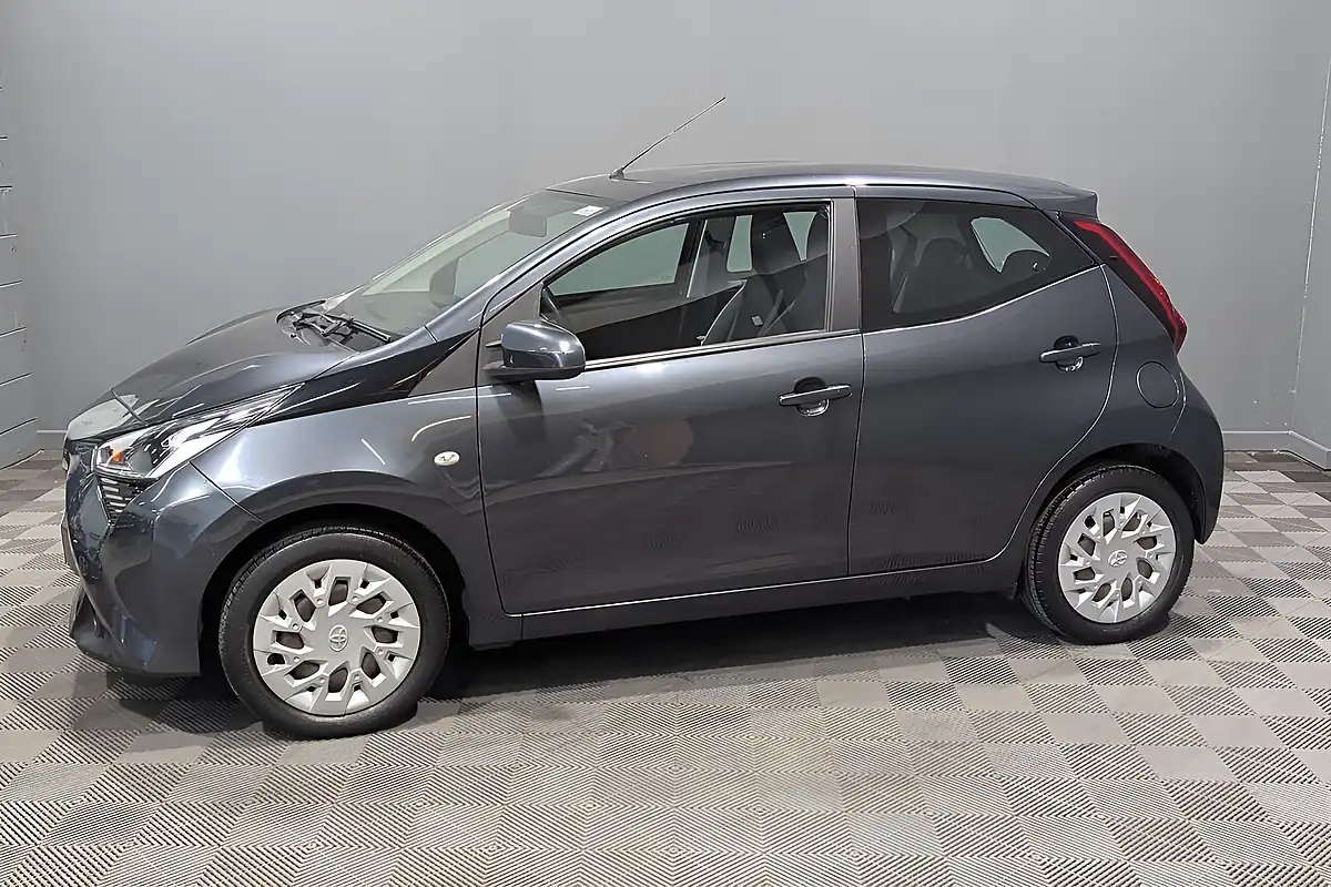 Used 2018 Toyota Aygo X-Play Grey - Interior and Exterior details 2
