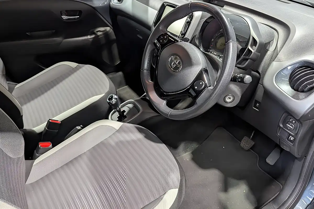 Used 2018 Toyota Aygo X-Play Grey - Interior and Exterior details 8