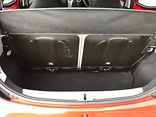 Used 2018 Toyota Aygo X-Play Red - Interior and Exterior details 12