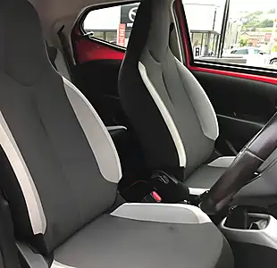 Used 2018 Toyota Aygo X-Play Red - Interior and Exterior details 9