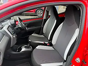 Used 2018 Toyota Aygo X-Play Red - Interior and Exterior details 10