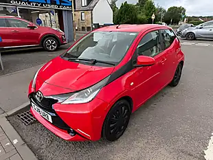 Used 2018 Toyota Aygo X-Play Red - Interior and Exterior details 2