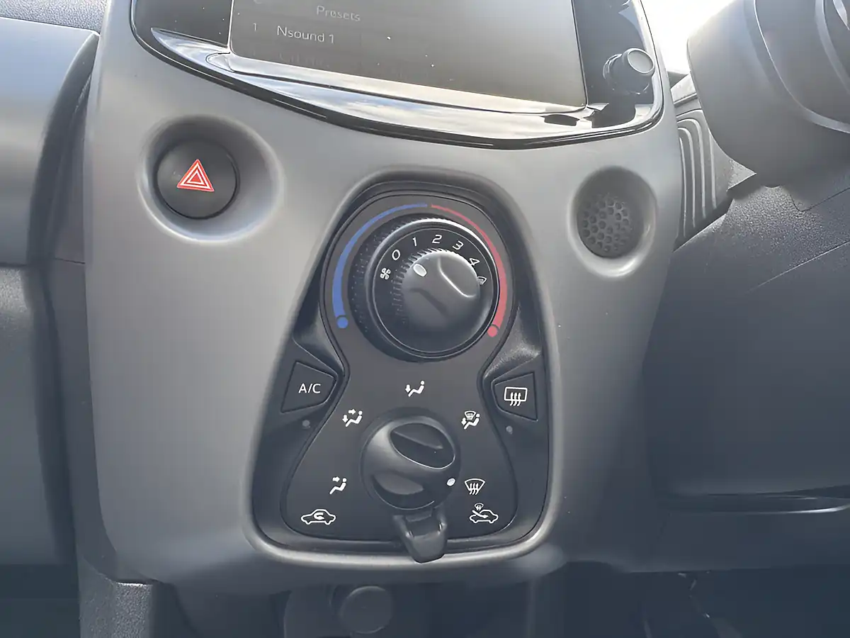 Used 2018 Toyota Aygo X-Play Red - Interior and Exterior details 15