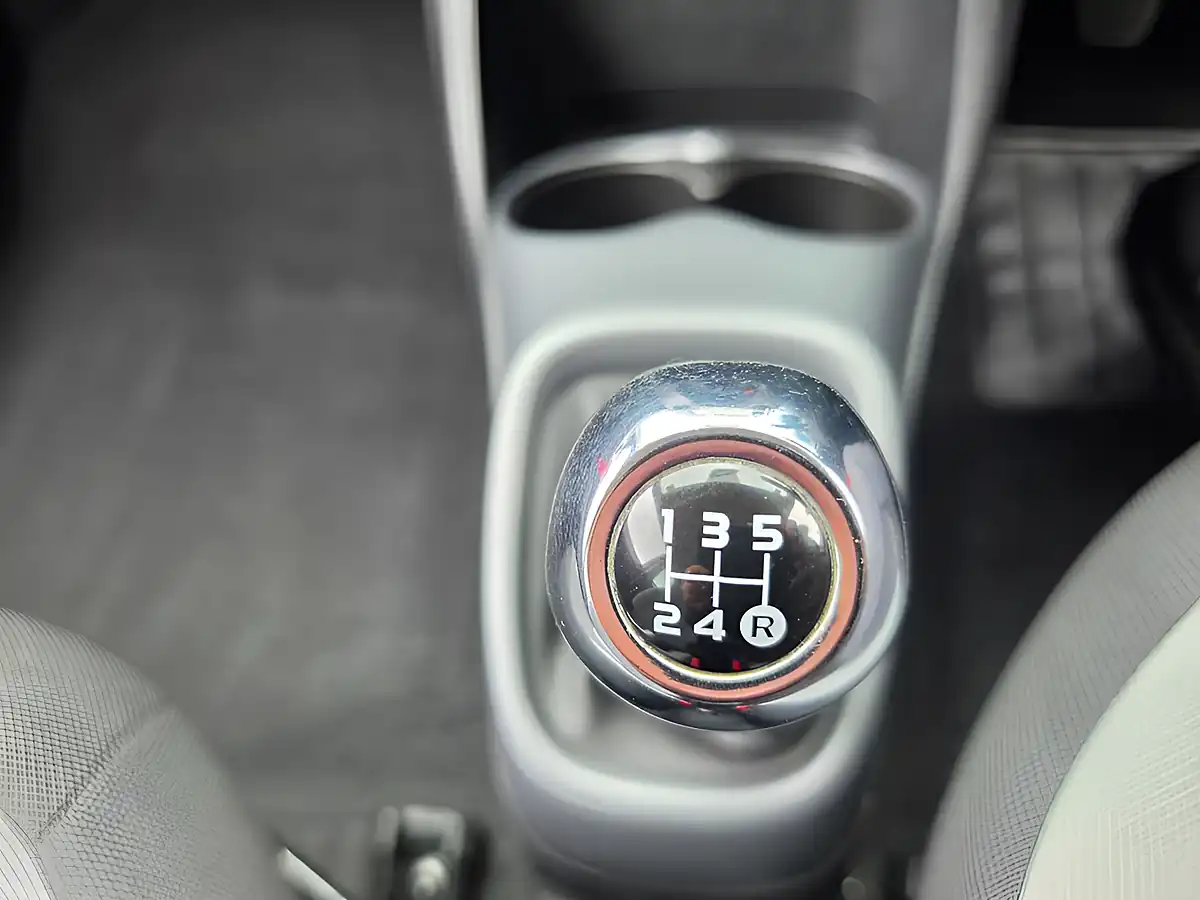 Used 2018 Toyota Aygo X-Play Red - Interior and Exterior details 14