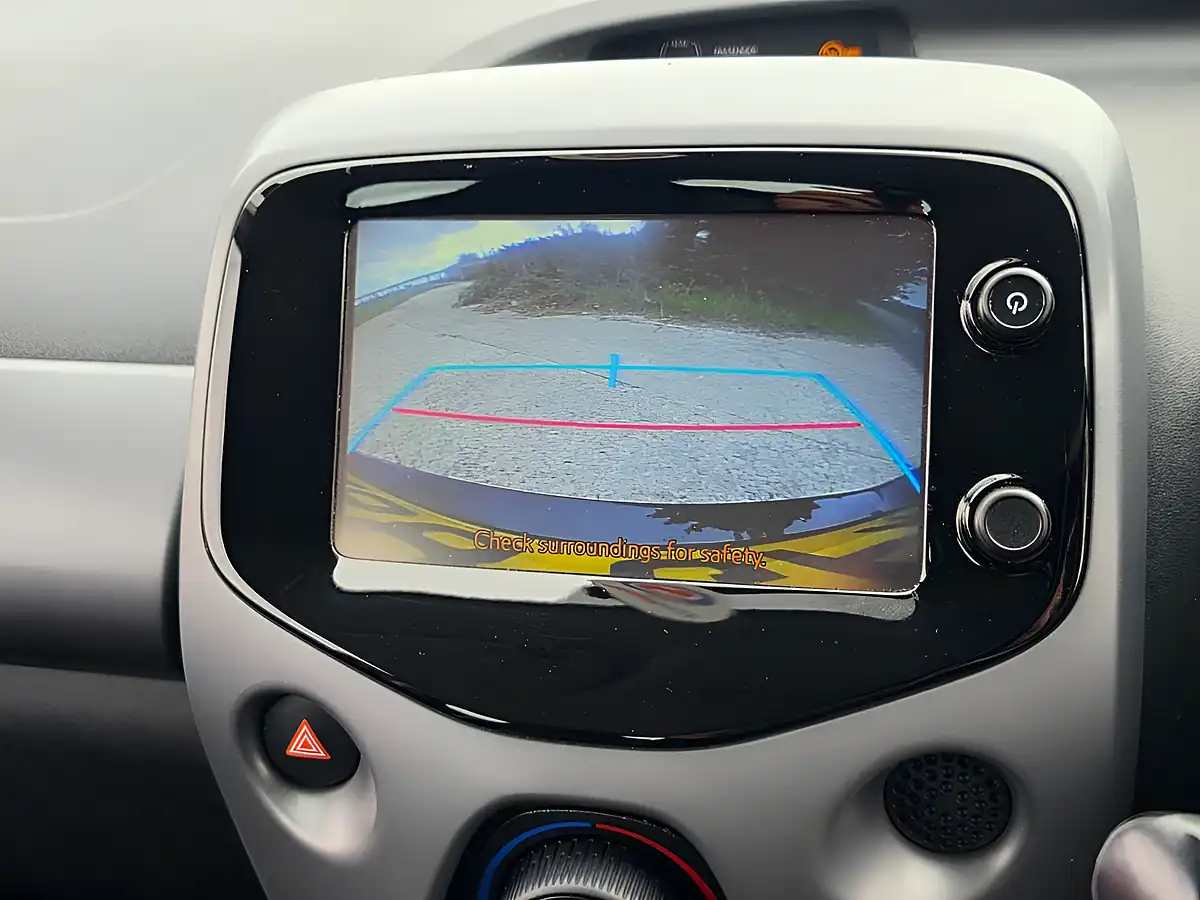 Used 2018 Toyota Aygo X-Play Red - Interior and Exterior details 20