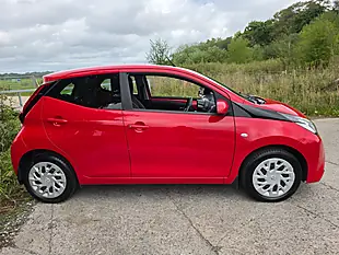 Used 2018 Toyota Aygo X-Play Red - Interior and Exterior details 3