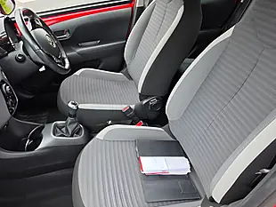Used 2018 Toyota Aygo X-Play Red - Interior and Exterior details 7