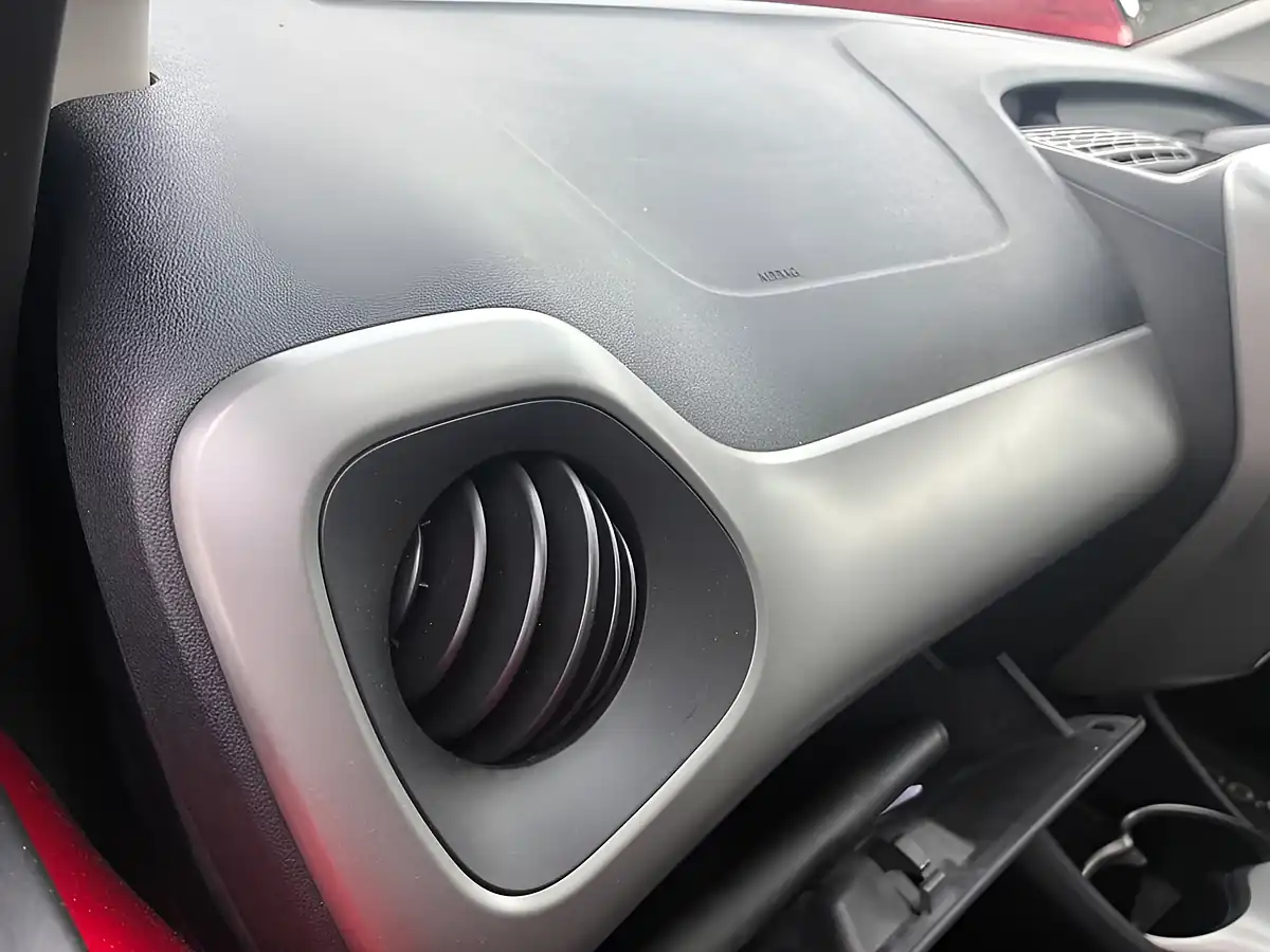 Used 2018 Toyota Aygo X-Play Red - Interior and Exterior details 15
