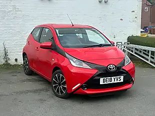 Used 2018 Toyota Aygo X-Play Red - Interior and Exterior details 2