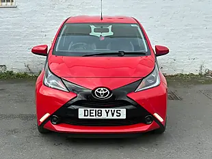 Used 2018 Toyota Aygo X-Play Red - Interior and Exterior details 5
