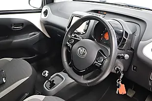 Used 2018 Toyota Aygo X-Play White - Interior and Exterior details 11