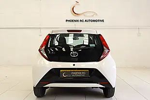 Used 2018 Toyota Aygo X-Play White - Interior and Exterior details 5