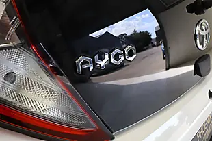 Used 2018 Toyota Aygo X-Play White - Interior and Exterior details 7