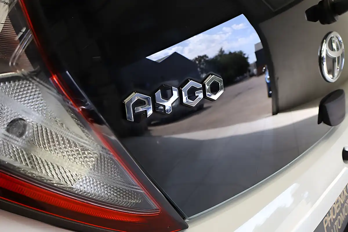 Used 2018 Toyota Aygo X-Play White - Interior and Exterior details 7