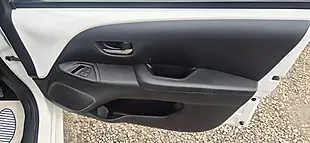 Used 2018 Toyota Aygo X-Play White - Interior and Exterior details 10