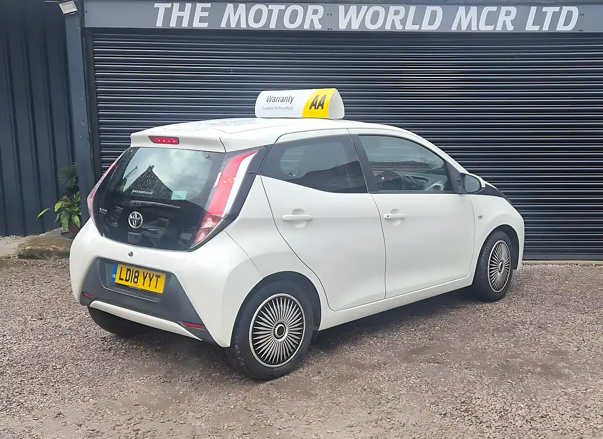 Used 2018 Toyota Aygo X-Play White - Interior and Exterior details 3