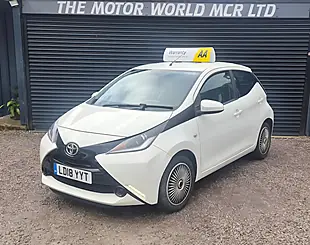 Used 2018 Toyota Aygo X-Play White - Interior and Exterior details 7