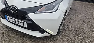 Used 2018 Toyota Aygo X-Play White - Interior and Exterior details 9