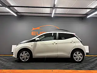Used 2018 Toyota Aygo X-Play White - Interior and Exterior details 2