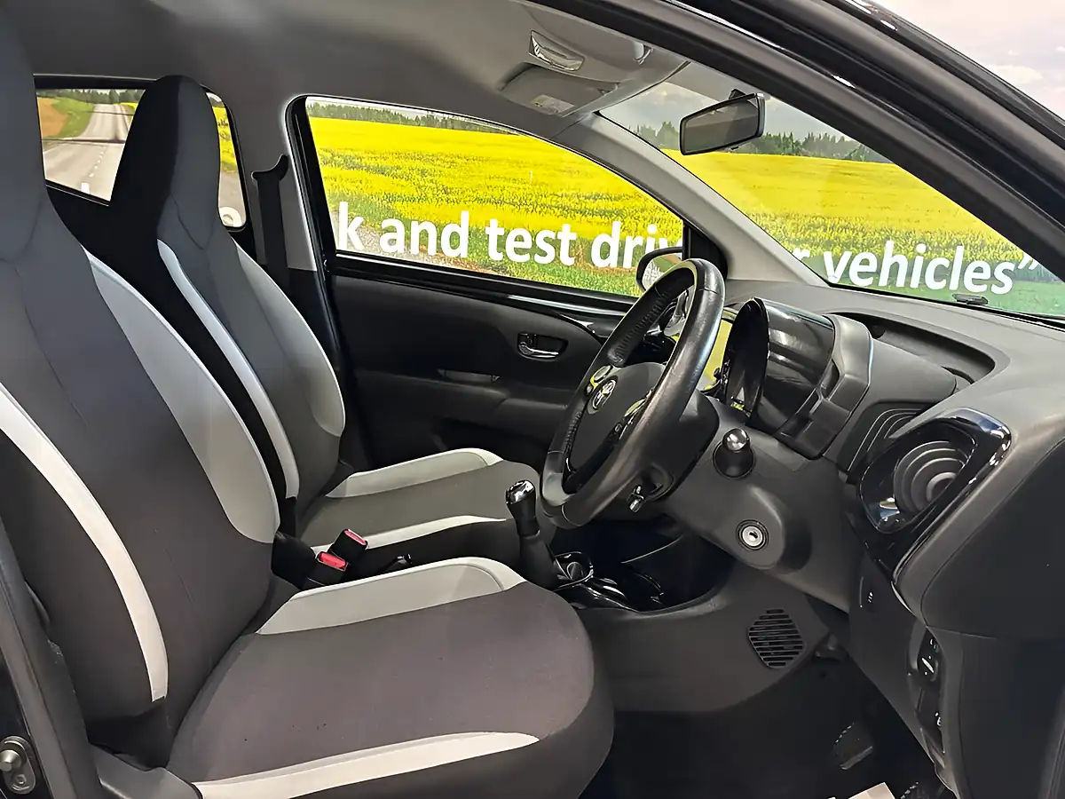 Used 2018 Toyota Aygo X-Press Black - Interior and Exterior details 10