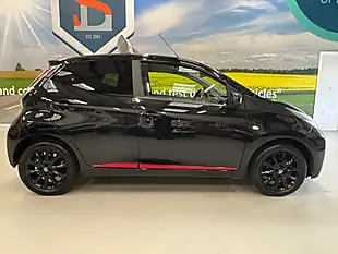 Used 2018 Toyota Aygo X-Press Black - Interior and Exterior details 4