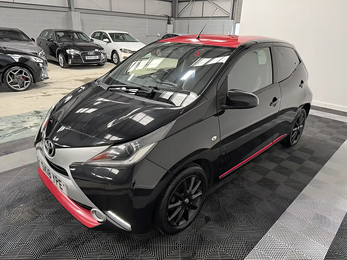 Used 2018 Toyota Aygo X-Press Black - Interior and Exterior details 4