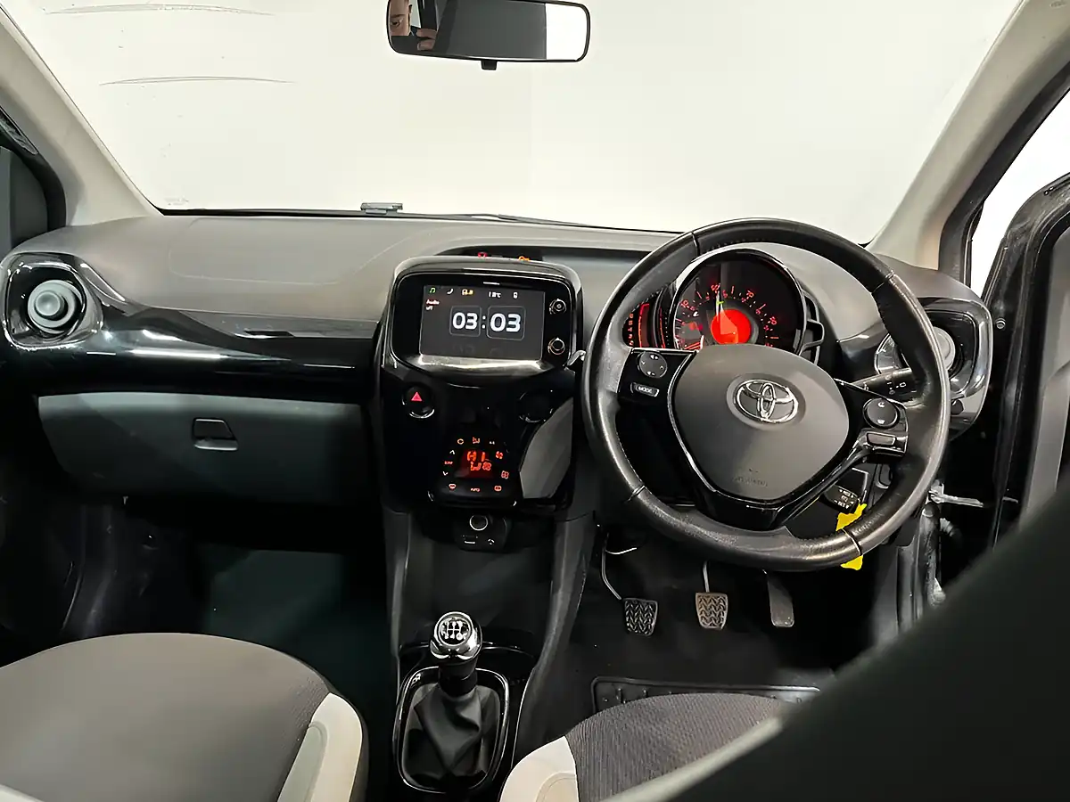 Used 2018 Toyota Aygo X-Press Black - Interior and Exterior details 20