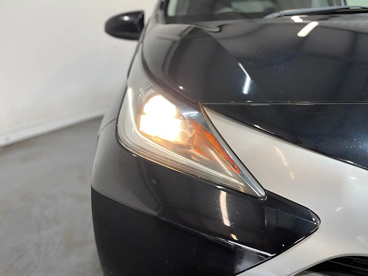 Used 2018 Toyota Aygo X-Press Black - Interior and Exterior details 5