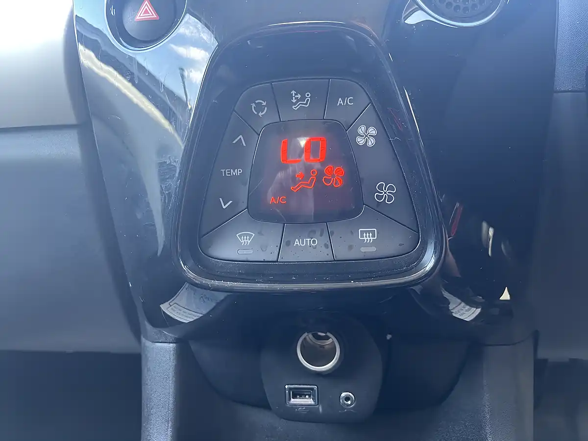 Used 2018 Toyota Aygo X-Press White - Interior and Exterior details 15