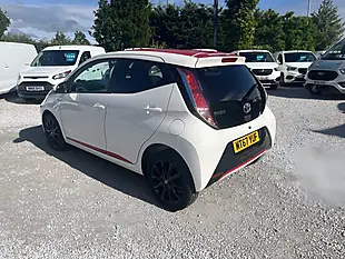 Used 2018 Toyota Aygo X-Press White - Interior and Exterior details 6