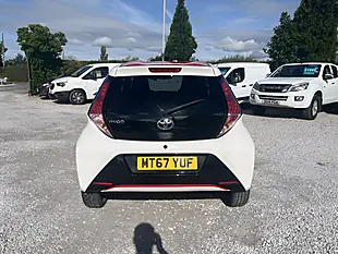Used 2018 Toyota Aygo X-Press White - Interior and Exterior details 7