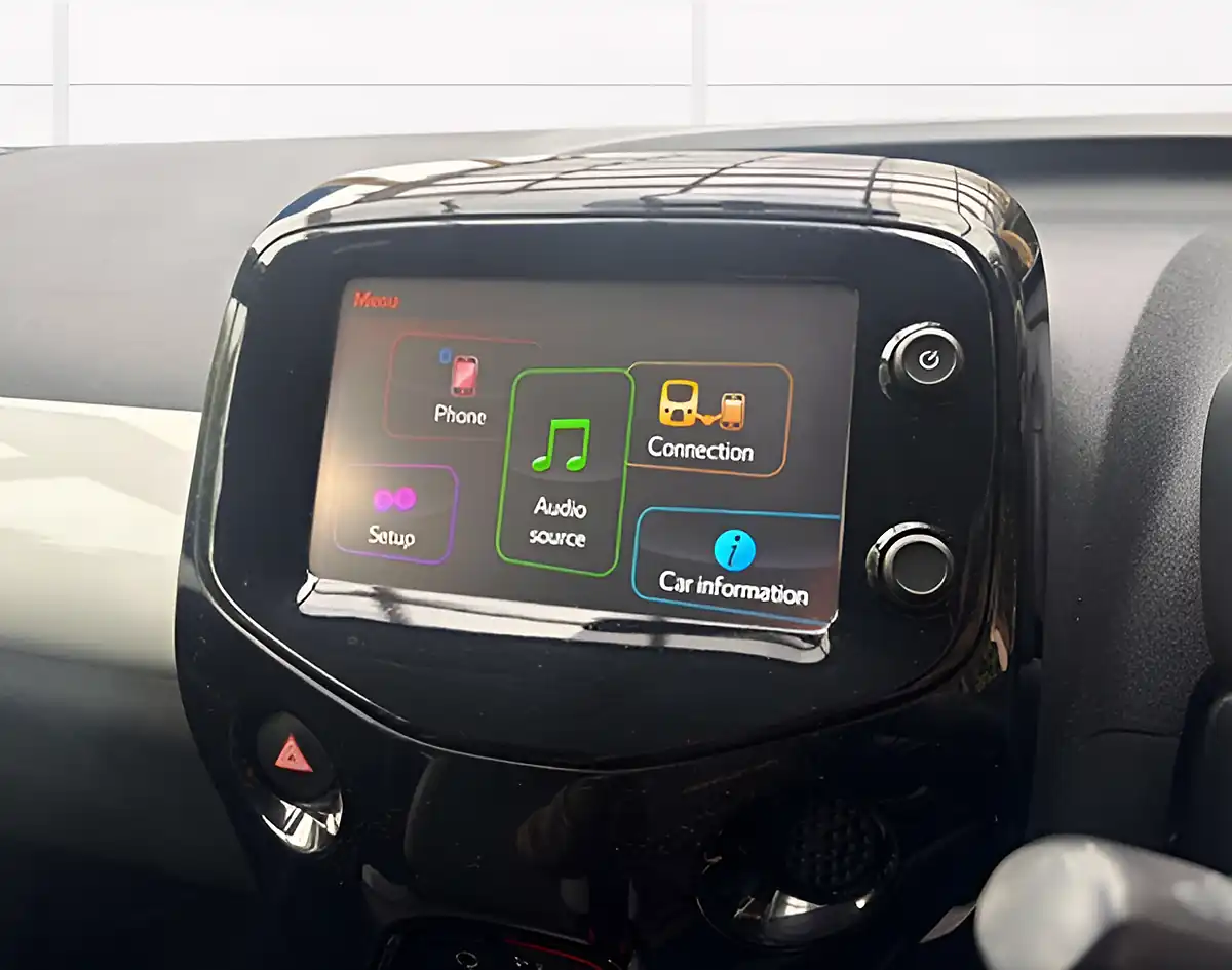 Used 2018 Toyota Aygo X-Press White - Interior and Exterior details 17