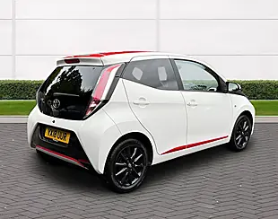 Used 2018 Toyota Aygo X-Press White - Interior and Exterior details 3