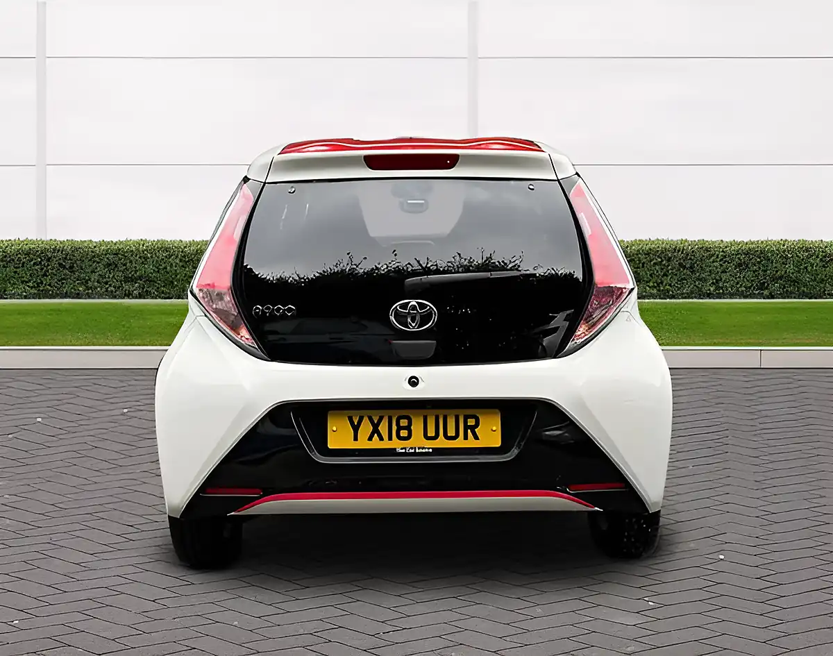Used 2018 Toyota Aygo X-Press White - Interior and Exterior details 4