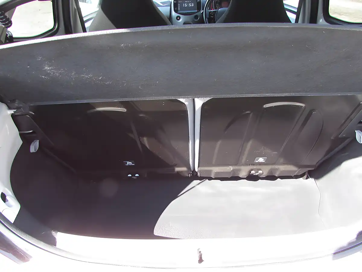 Used 2018 Toyota Aygo X-Press White - Interior and Exterior details 11