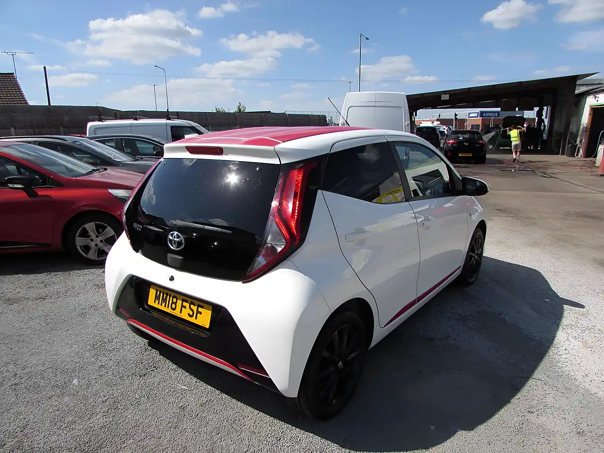 Used 2018 Toyota Aygo X-Press White - Interior and Exterior details 7